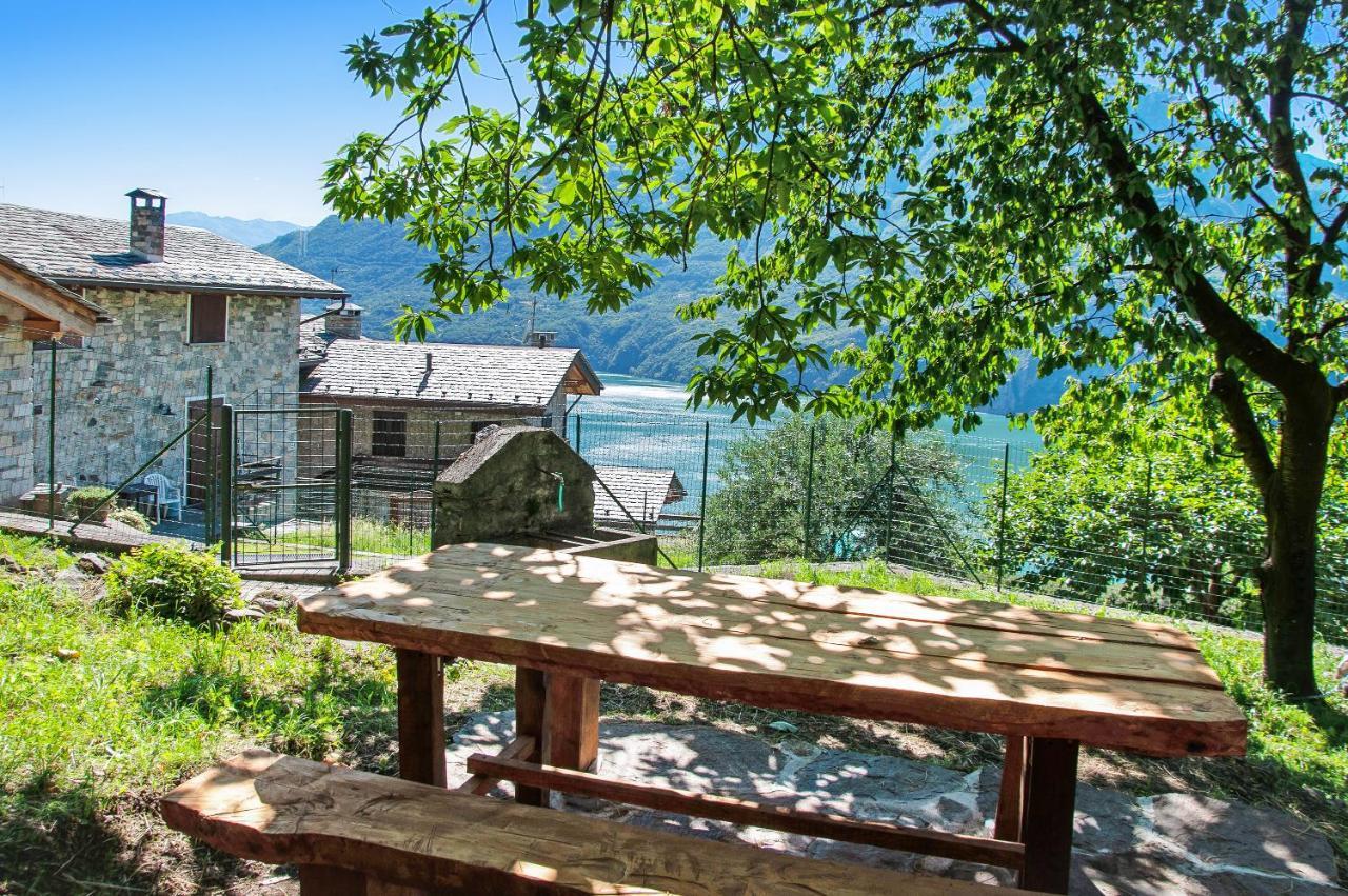 Il Ciliegio Sul Lago Verceia Buitenkant foto